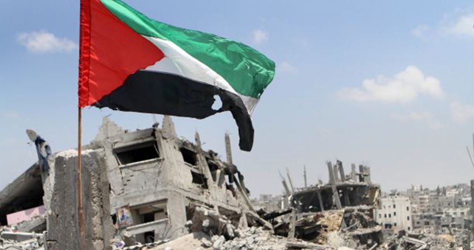 palinfoen's tweet photo. UNRWA disburses funds for Gaza’s homeless families
https://t.co/6hZCm9fnKM
#UNRWA #Gaza_reconstruction via PIC @PalinfoEn https://t.co/3cBQyTTXUZ