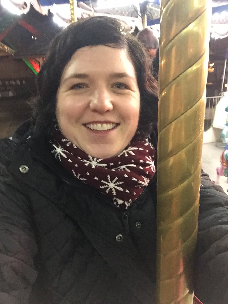 Nicole5Wheeler's tweet image. Enjoyed downtown &amp;amp; the Vancouver Christmas Market today! Rode a carousel horse, too.🎠 Thanks for a fun recommendation, @AndreaKBrooks! #HFR2