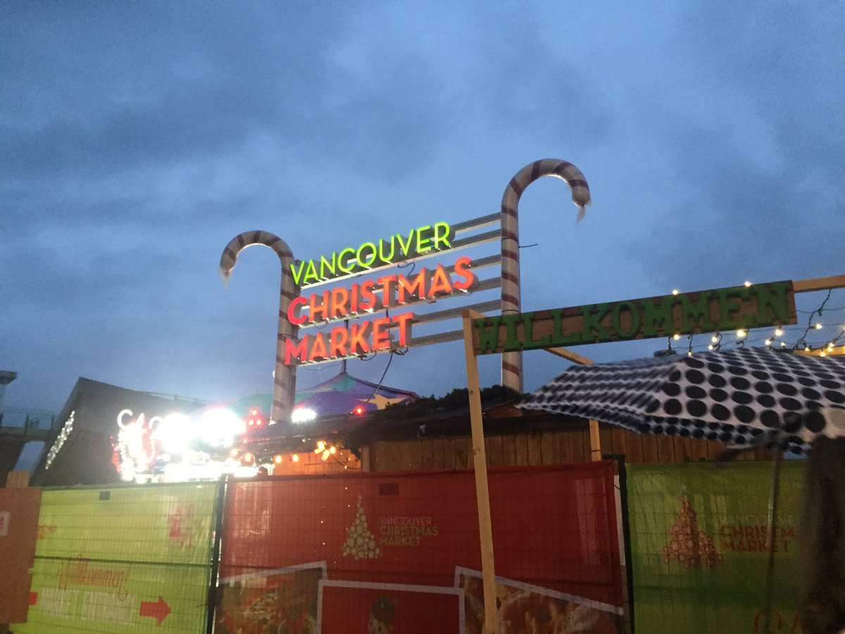 Nicole5Wheeler's tweet image. Enjoyed downtown &amp;amp; the Vancouver Christmas Market today! Rode a carousel horse, too.🎠 Thanks for a fun recommendation, @AndreaKBrooks! #HFR2