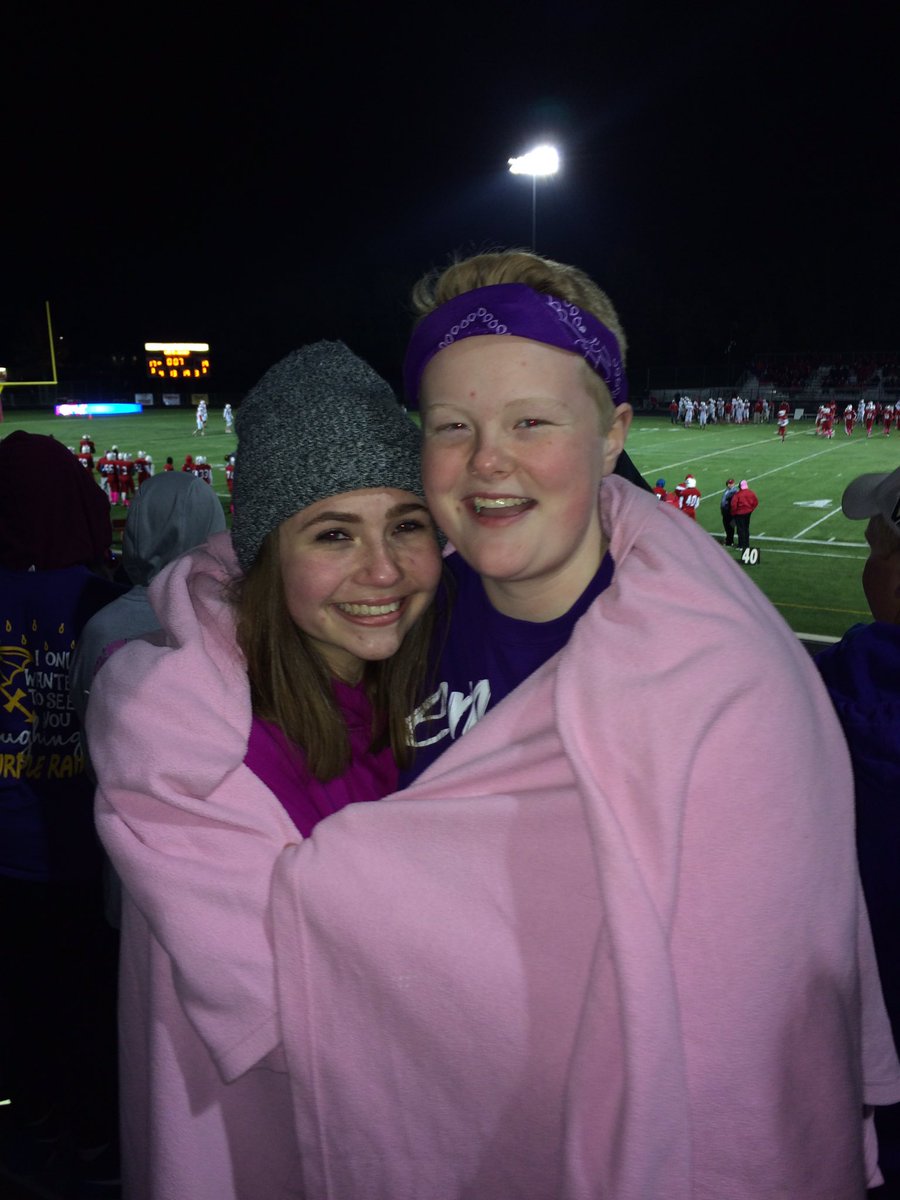 nkohn13's tweet photo. happy birthday to someone who's influenced my life more than i ever imagined 💞💞🌈 @nikki_harnett #shessingleladies #thegamechanger https://t.co/5bAxnwnC3K