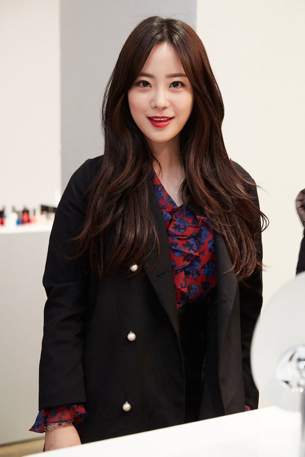 YoungJi Hur Info on Twitter "161202 YOUNGJI INSTAGRAM 허영지 许龄智 ヨンジ