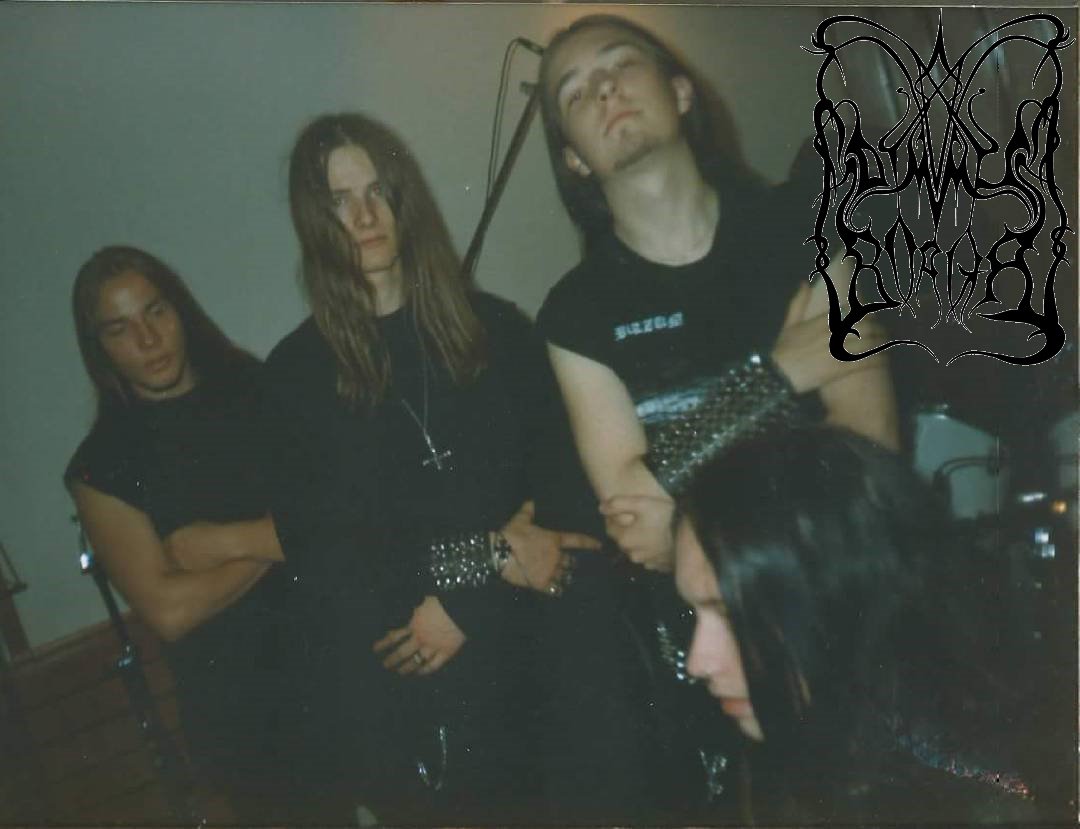 ♆ 𝔅𝔩𝔞𝔠𝔨 𝔄𝔫𝔱𝔦𝔮𝔲𝔞𝔯𝔦𝔲𝔪 ♆ on X: Old @dimmuborgir early 1994 in  record from For All Tid album #BlackMetal #Oslosv #DimmuBorgir #90s   / X