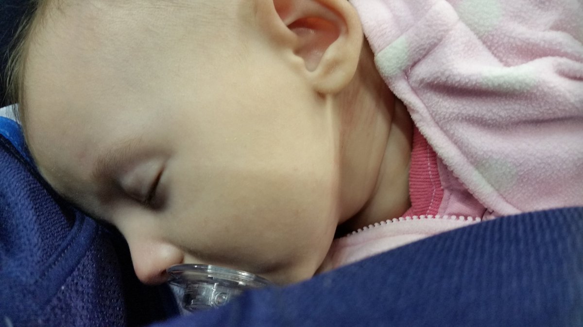 CarolynneJansen's tweet photo. Being a #jetsfanforlife is exhausting! #firstjetsgame https://t.co/Lk7NY09RGd