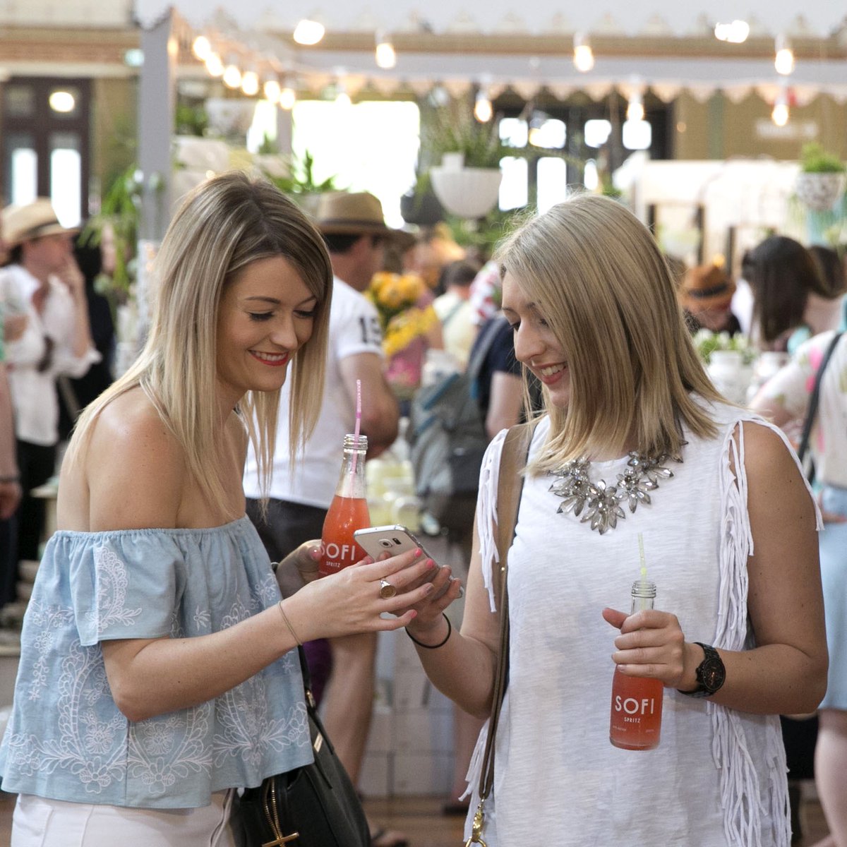 Fancy a cocktail? How about a craft beer from @MOO_BREW? The #bigdesignmarket bar is open until 9pm, along with delicious #dinner offerings.