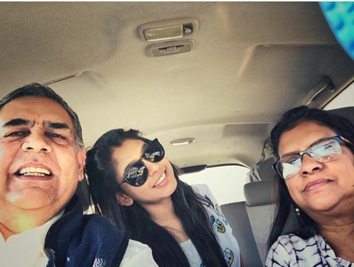 PoojaNarayan6's tweet photo. Family love😍😍😍 @niti_taylor https://t.co/AAy6sXwNVp