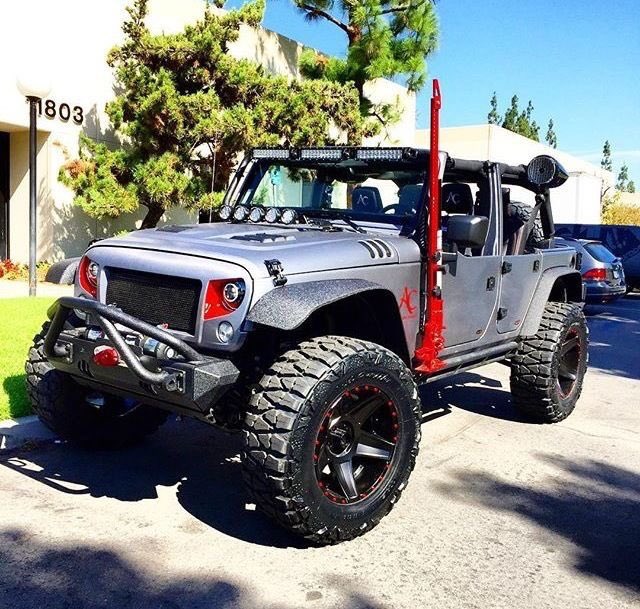 Red on Silver. 👏🏼💣