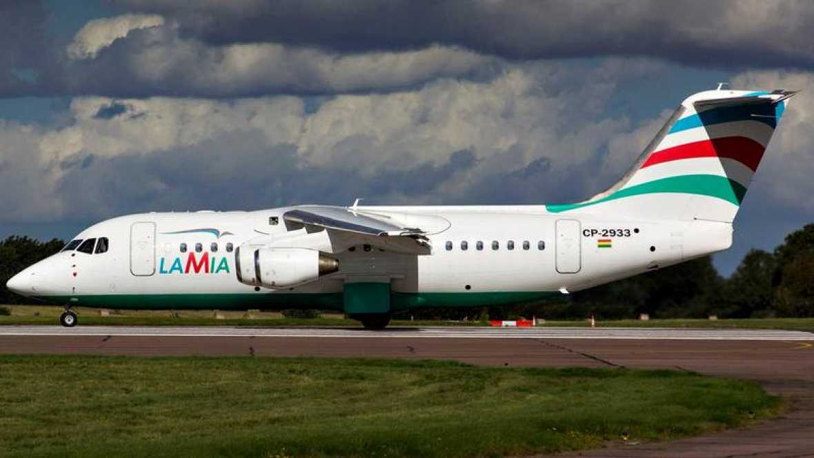 Bolivia retira el permiso de vuelo a la aerolínea Lamia y suspende a los responsables de aviación civil rtve.es/n/1448877