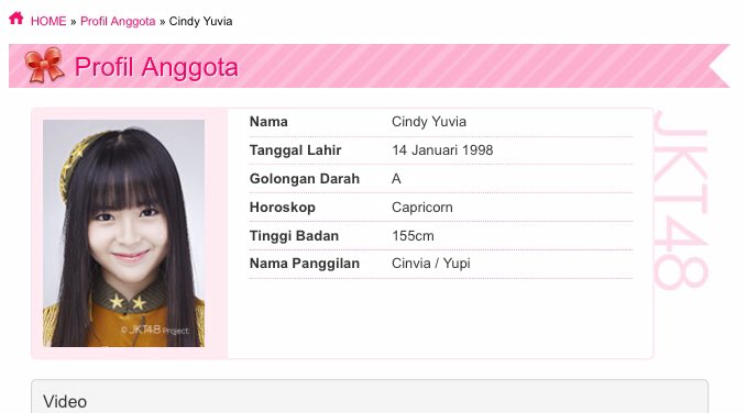 perhatikan baik-baik profile aku 😝😝😝😝