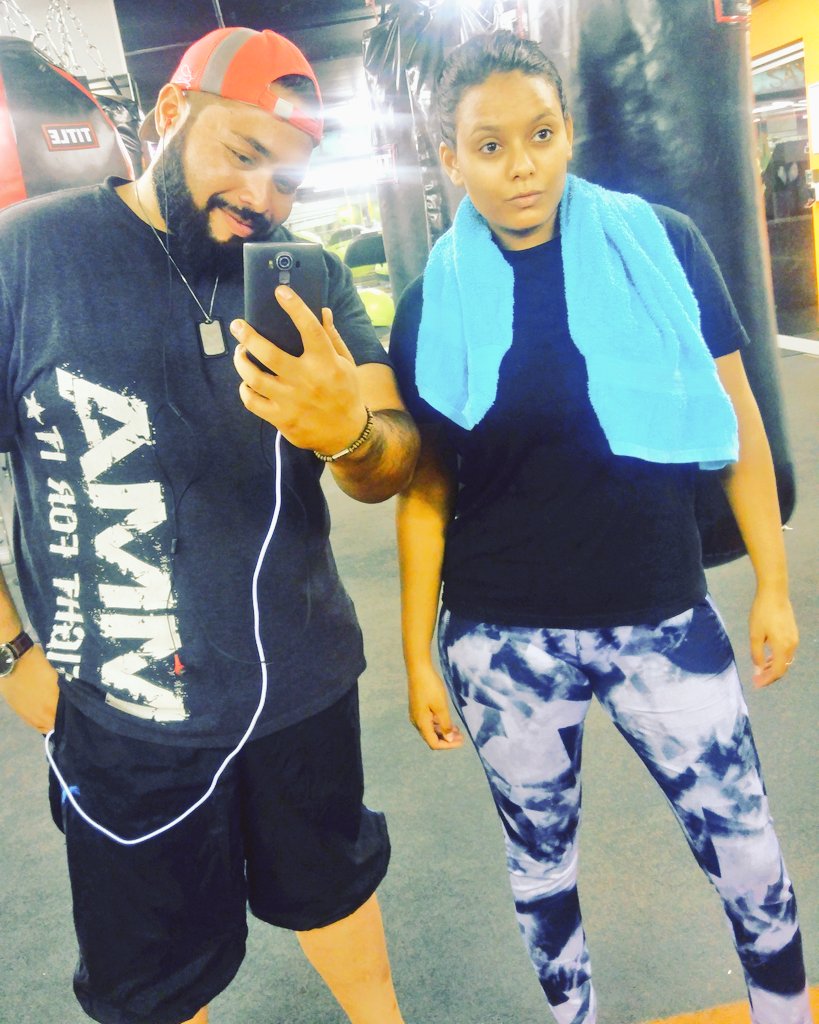 mfsarlie's tweet photo. 💪💪Couples who gym together stay together 💪💪
#fitfam #beastmode #gym #instafit #fitnessaddict #active #bestoftheday #lifestyle #getmoving https://t.co/Vrzv5hzR0b