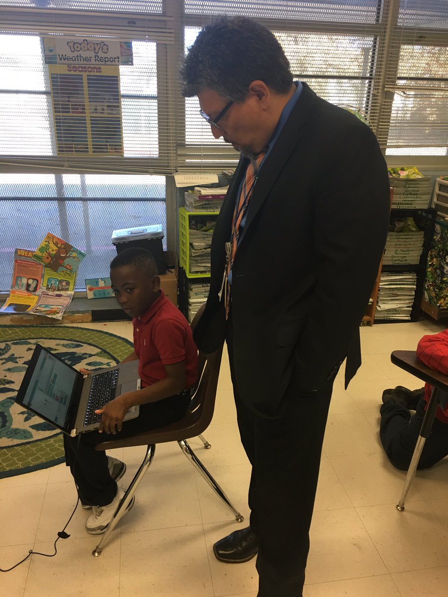 Dchampions1's tweet photo. The Assistant Superintendent, Vicente Reyes and the ED of STEM Oswaldo Alvarenga visit Douglass and tour classes. #studentslovecoding... https://t.co/9POtH9JPMD
