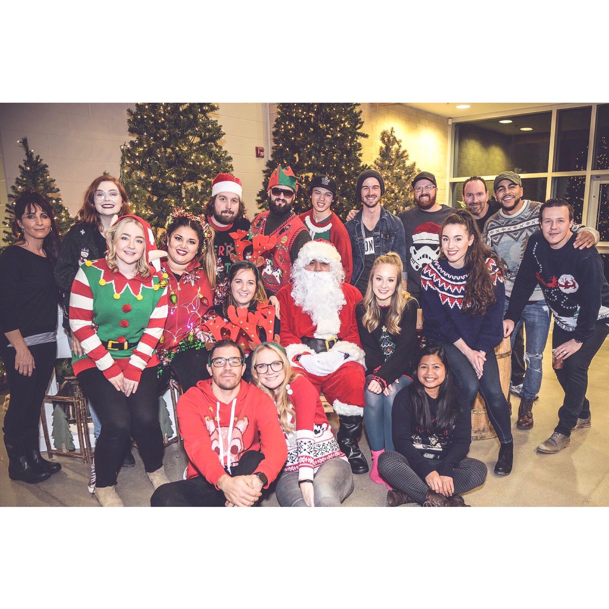 Laura Fess tweet media