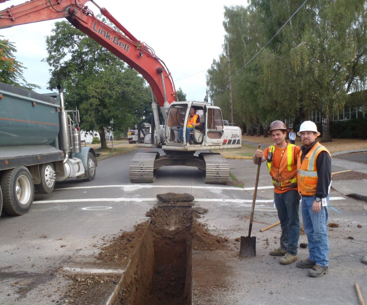 HillsboroWater's tweet photo. In 2015, @HillsboroWater replaced +10,791 ft of pipe in HLB, ensuring we can provide clean, reliable H2O! #InfrastructureStrong https://t.co/5u34ia8mIG