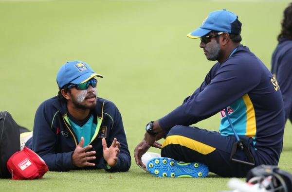 vCricketSL's tweet photo. Mathews, Chandimal declare themselves fit for Proteas tour, Read more 
https://t.co/UEGONmKi4R https://t.co/2u5OiwlCuo