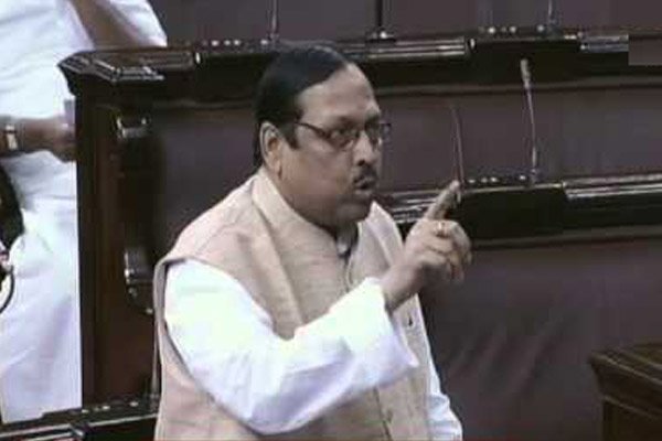 SakshiNews's tweet photo. @MamataOfficial #sukhendusekharroy #parliamet
ఏం మాట్లాడుతున్నారు.. షటప్! : https://t.co/awQFvhuMcn https://t.co/ETJywMYcj1