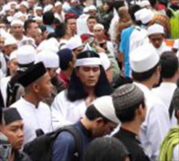 View image on Twitter