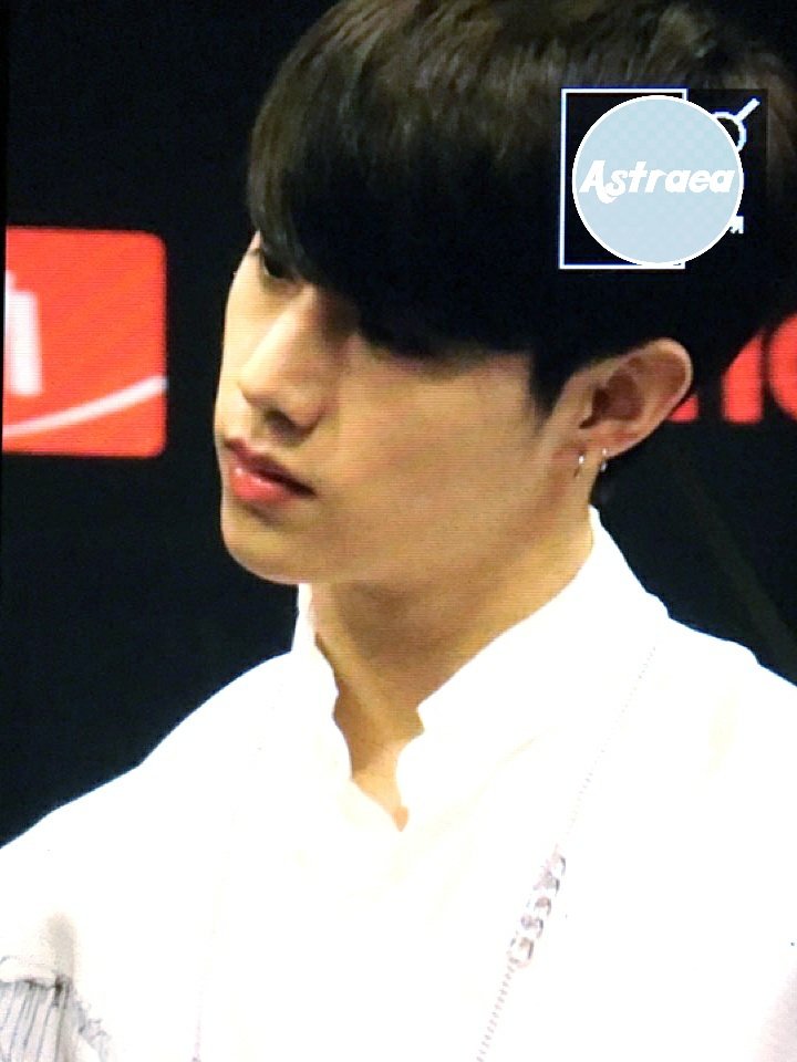 Astraea_MarkJin's tweet photo. [프리뷰]161202 MAMA 2016 웰컴미팅
#진영 #박진영 #마크 #Mark https://t.co/cH7bdKleGp