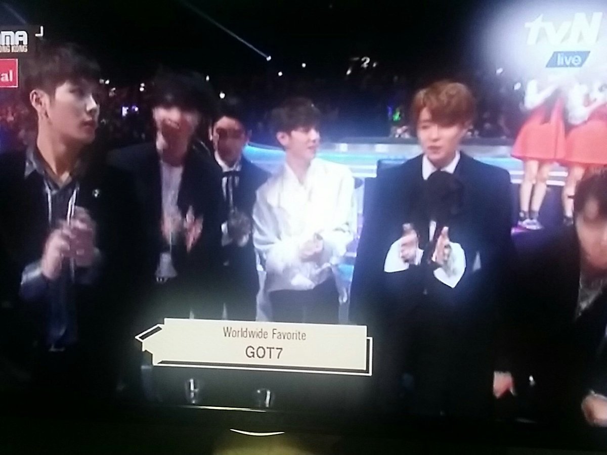 1995TH_vel's tweet photo. GOT7 WON WORLDWIDE FAVORITE #MAAM2016 ❤ https://t.co/cWm30ihhub