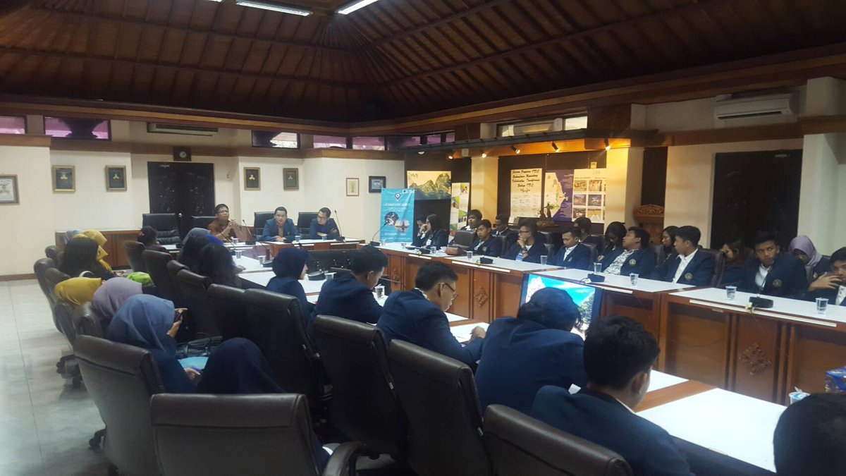 peserta Company Visit mengunjungi ITDC yg merupakan slhstu destinasi internasional terbaik😃 keren! #COMPANYVISIT2016