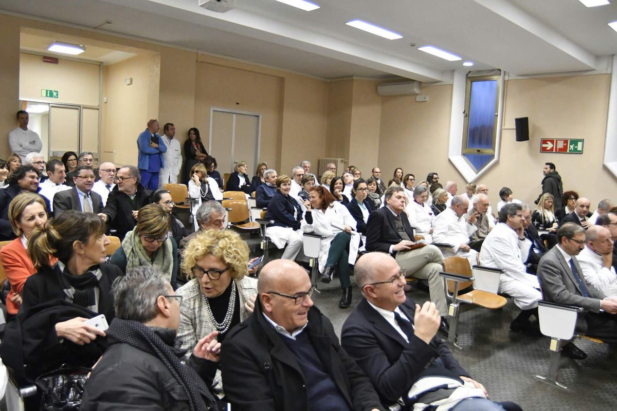 GiulioGallera's tweet photo. visito #ASST #Spedali #Civili di #Brescia incontro #dipendenti della struttura eccellenza per Brescia e provincia https://t.co/SDLrLZUrt6 https://t.co/CzPpWbScVb