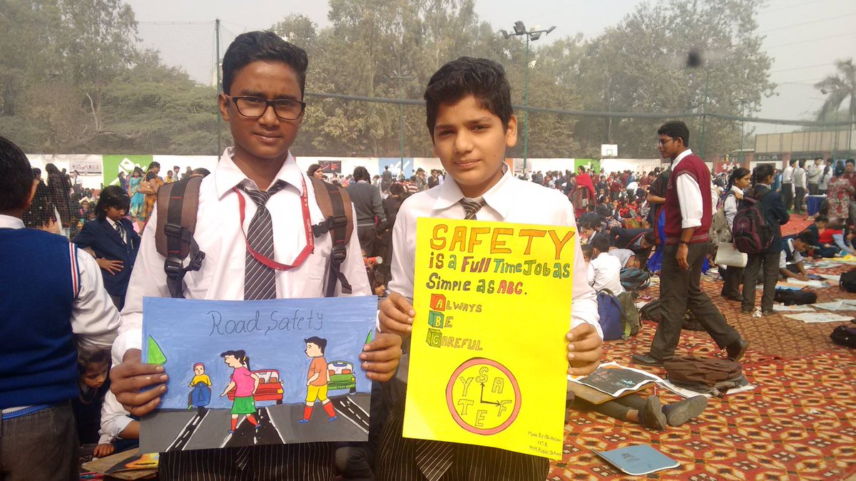 Trafficzam_DEL's tweet photo. Approx.5000 students participated in Inter State Road Safety Competition in Delhi. https://t.co/TZeQDhpnum