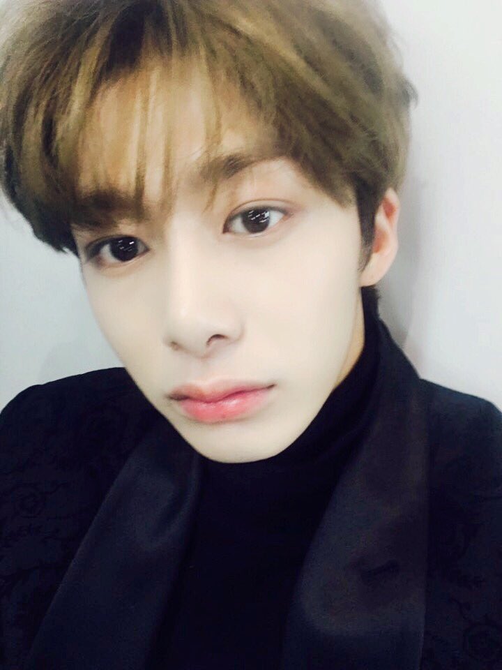 [#형원] 감기 안 걸리고 잘 있나요 몬베베. 곧 무대에서 만나유~ #2016MAMA