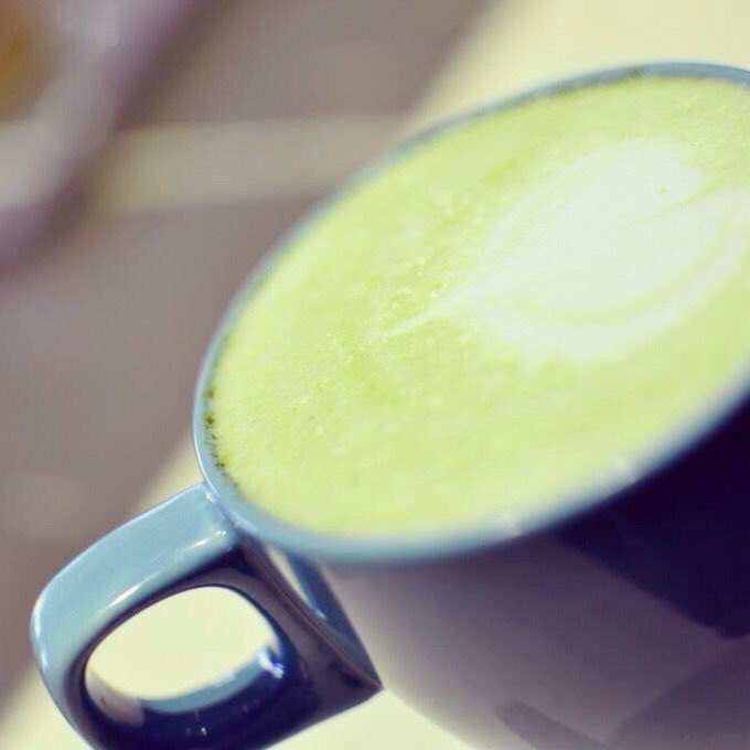 Friday yeh. We're celebrating at OMGTEA with a nice morning #matcha latte. 🍵#FridayFeeling
