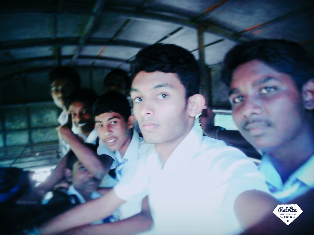 Thusidaran1's tweet photo. Today no bus so students so sad https://t.co/bNJunn8m3U