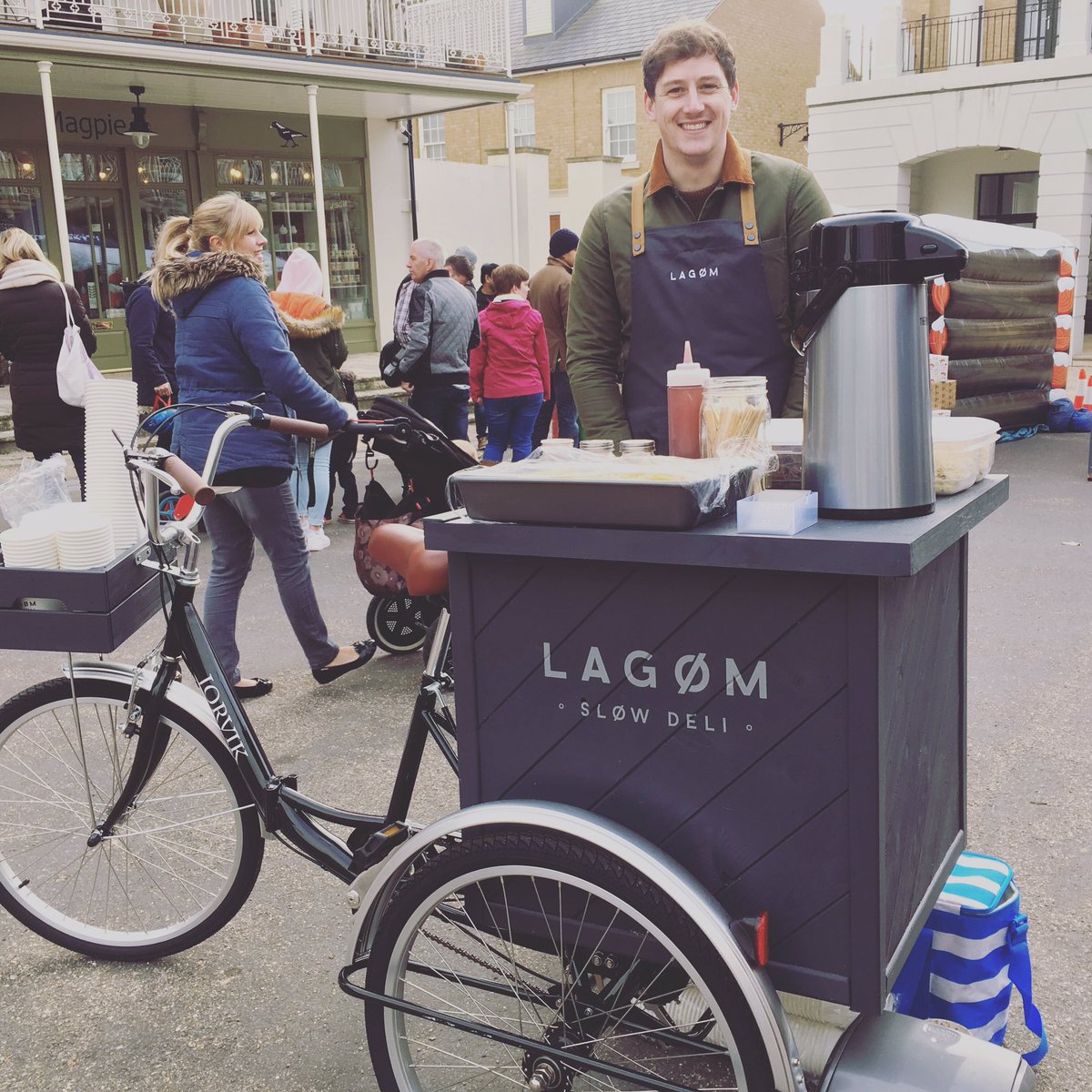 wearepoundbury's tweet photo. Come and sample this gorgeous hot chocolate from @lagomdeli on Sat from 9-2 in Jubilee Hall. It's the 1 day only photo exhibition #poundbury https://t.co/UCYugkQGlW