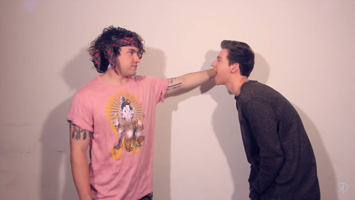 KristaLovesJian's tweet photo. @RickyPDillon @jccaylen #collogmas Everyone, go watch this video and give it a thumbs up! Love these two so much! <3 https://t.co/4UrReUiolx