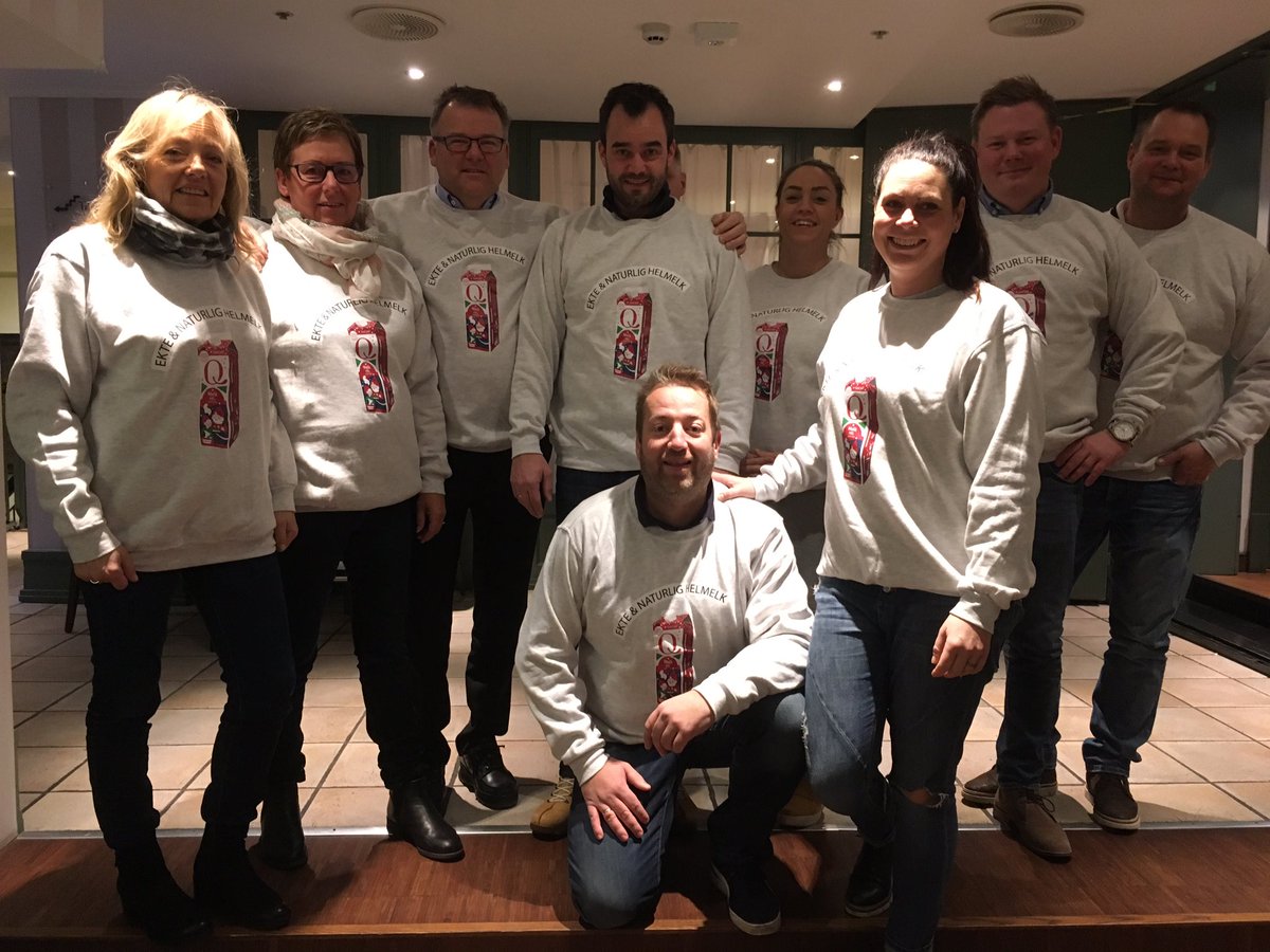 QBentM's tweet photo. Ut å selge ekte QHelmelk? @RAustdal @AasheimKristine @karl_johan @TorilNag @ThereseRudi @Runesun @YvonneFosser @MetteNHavre @helle_thorsen https://t.co/HqL4jHNf7E