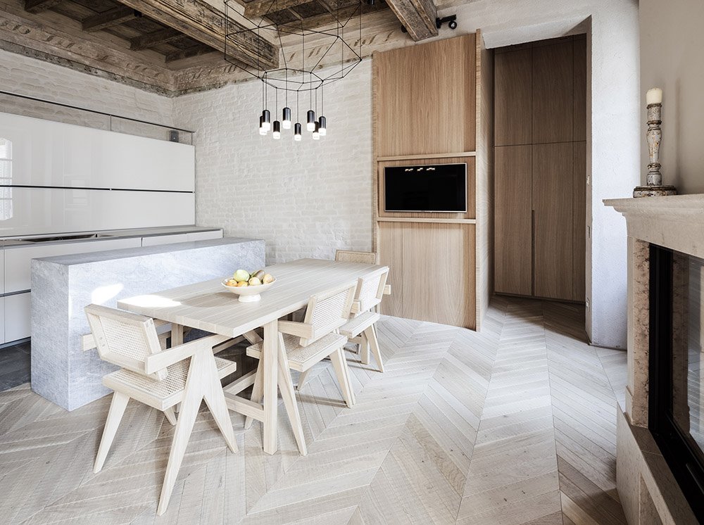 VibiaLight's tweet photo. Stunning #Wireflow hanging lamp at the RJ house designed by @Archiplanstudio in Mantua.
Photos by Davide Galli.
https://t.co/BgmVhnbpQh https://t.co/5Xp8gqva2h