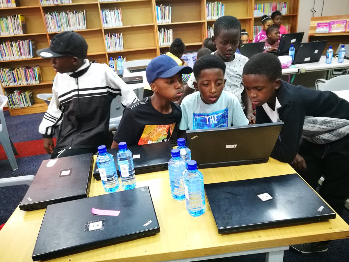 4otune's tweet photo. Kids from Ekurhuleni spending the day with the @Geekulcha and Siyafunda. They are coding using scratch #Learnerthon https://t.co/OFpLRBRoHI