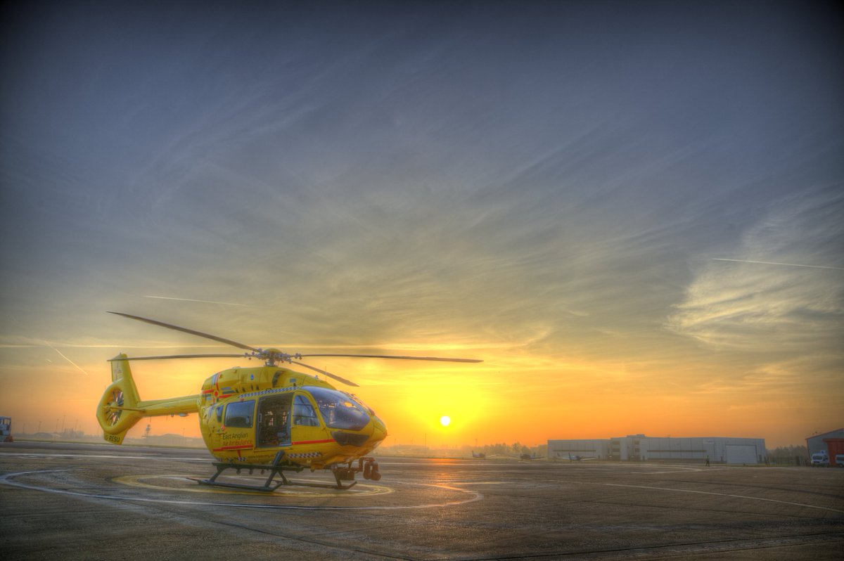 JezzaDoc's tweet photo. Early morning @EastAngliAirAmb https://t.co/hSY3ITBRs7