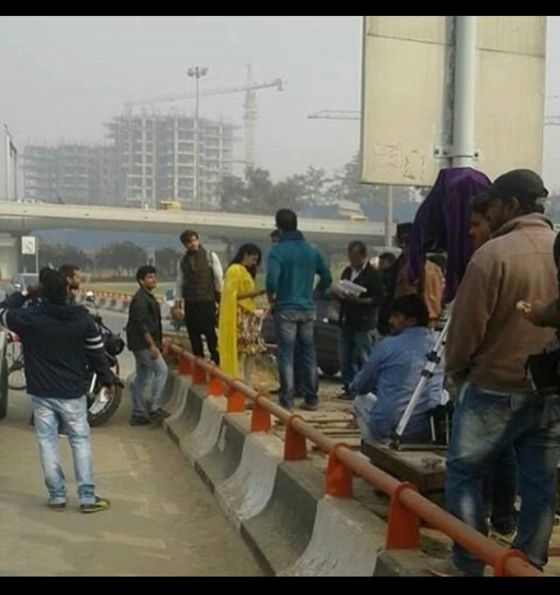 TeamRangeela's tweet photo. Some pictures from set!! @8paramsingh He's rocking mahn..!! https://t.co/egmDLjYWip