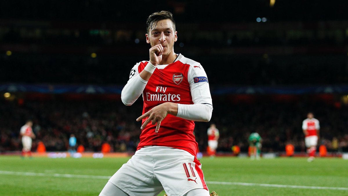 Özil: "Kembali ke Madrid? Aku sngt bahagia bmain di klub besar sprt Arsenal...Aku menikmati London, tp di sepakbola tak ada yg tau." [Marca]
