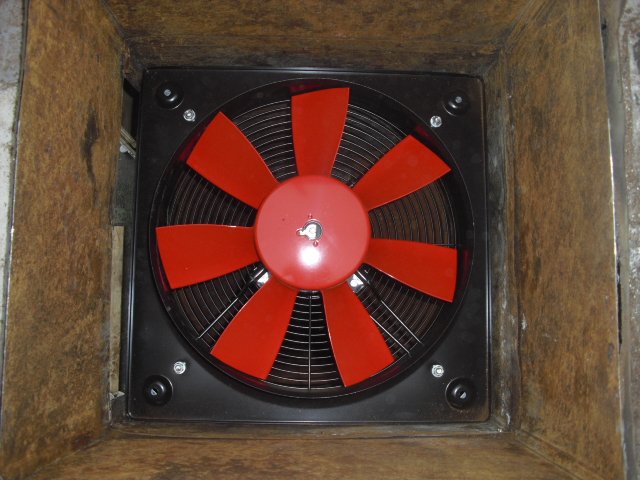 dcsblackpool's tweet image. There are some dodgy companies out there, this customer thought that his extract had been cleaned in Feb16. A new fan has now been installed