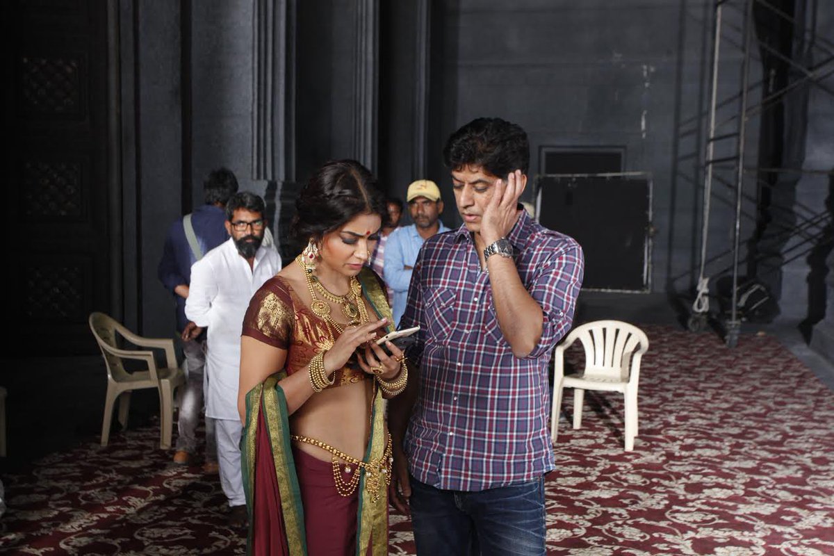g.venket ram (@venketramg) on Twitter photo Great experience working with <a href="/dreamgirlhema/">Hema Malini</a>, #nandamuribalakrishna, <a href="/shriya1109/">Shriya Saran</a> & <a href="/DirKrish/">Krish Jagarlamudi</a> for the movie #GautamiPutraSatakarni Great experience working with <a href="/dreamgirlhema/">Hema Malini</a>, #nandamuribalakrishna, <a href="/shriya1109/">Shriya Saran</a> & <a href="/DirKrish/">Krish Jagarlamudi</a> for the movie #GautamiPutraSatakarni