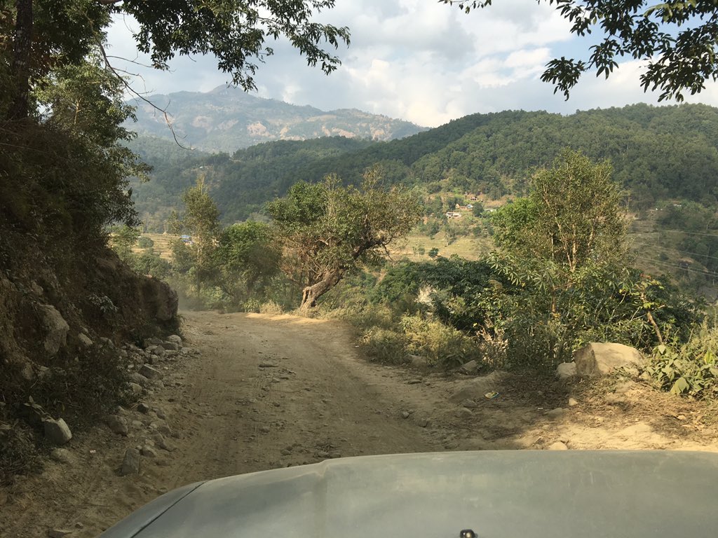 Now en route from Pokhara to visit the construction teams. #ProperOffRoad #JaiQGE @qgeassoc @Proud_Sappers @36_Engr_Regt