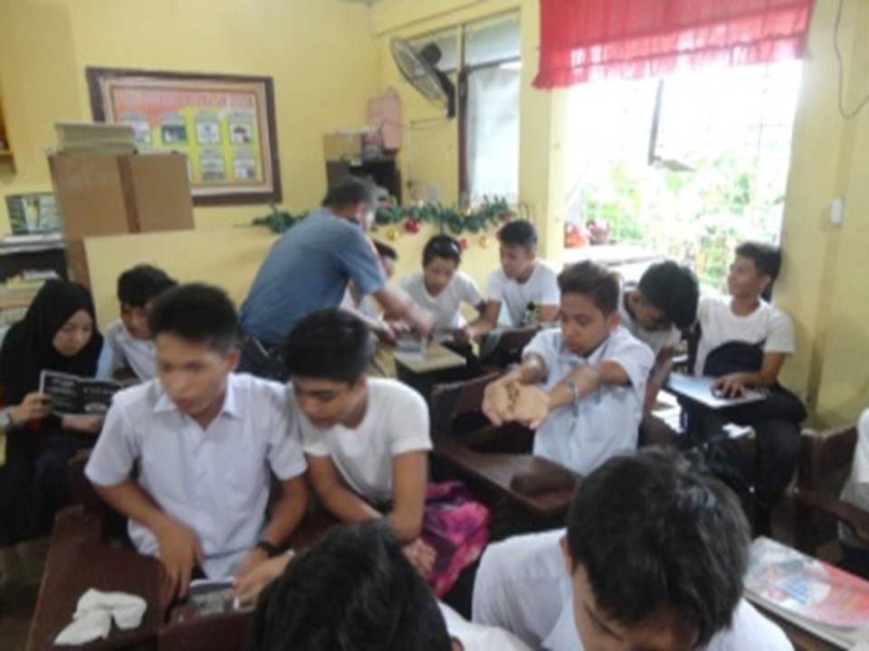 ps07_cocpo's tweet photo. Leaflets distribution re Ill Effects of Illegal Drugs to grade 10 students of Bulua National High School. #DoubleBarrelAlpha https://t.co/vZpJVLuF9O