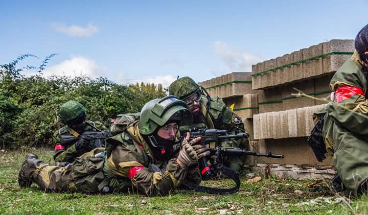 adriansoft93's tweet photo. Momentos en @mecoairsoftclub #Rusfor #K6-3 #ФСБ #DefenderII #VSS #AEG #Ak74NV https://t.co/FuNsH7ePgL