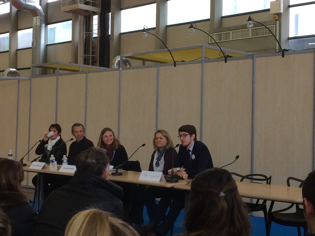 Que faire après un Bac ES ? IDRAC Business School intervient à la conférence du salon de l'étudiant de Grenoble