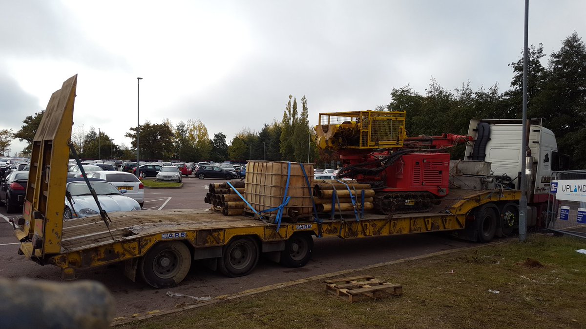 RotadrillUk's tweet photo. #GeoboreS job completed. Everything packed away nice and neatly on transport ready for our next job from Welwyn Garden City. #SI #Drilling https://t.co/NQCDq4XVyG