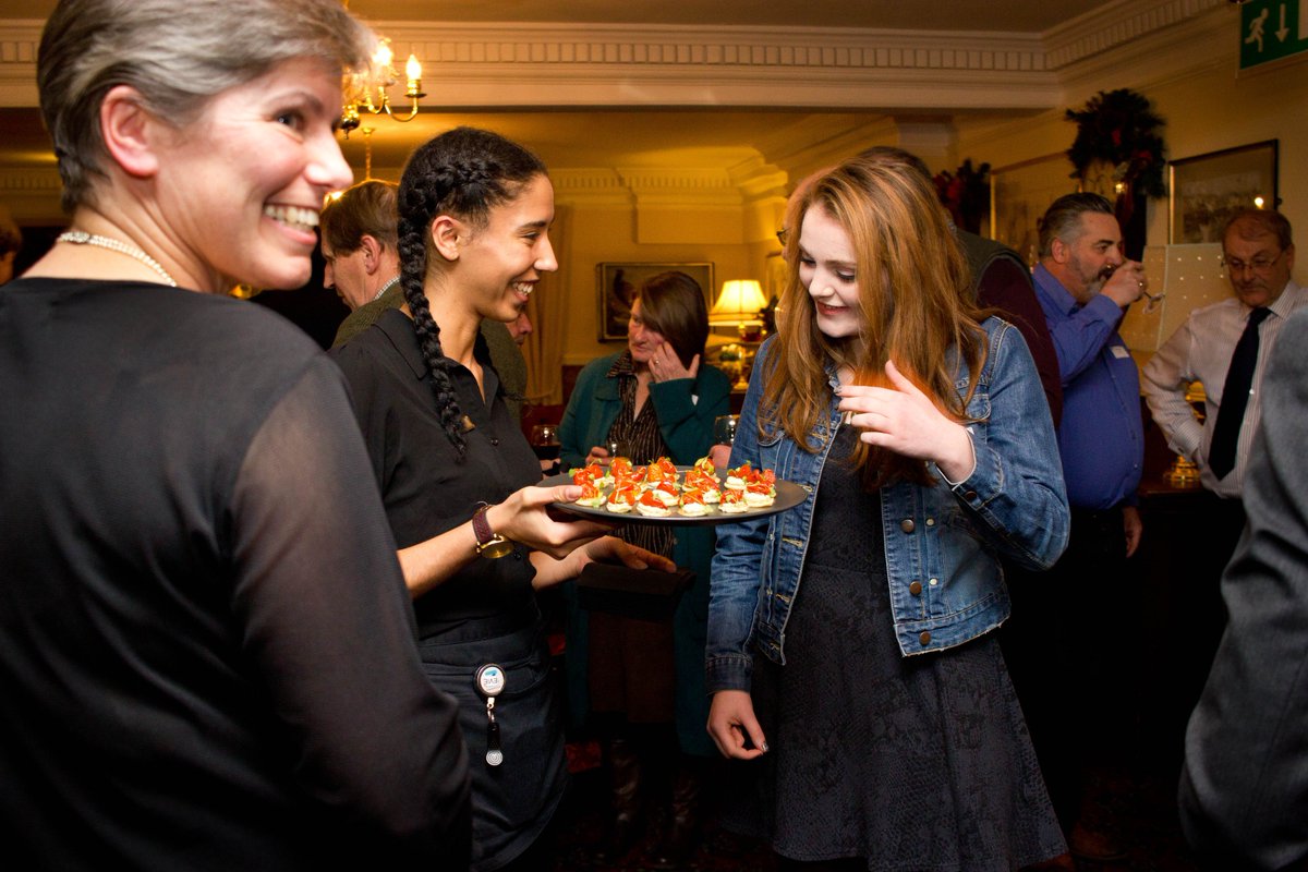 𝐓𝐖𝐎 𝐁𝐑𝐈𝐃𝐆𝐄𝐒 𝐇𝐎𝐓𝐄𝐋 tweet media