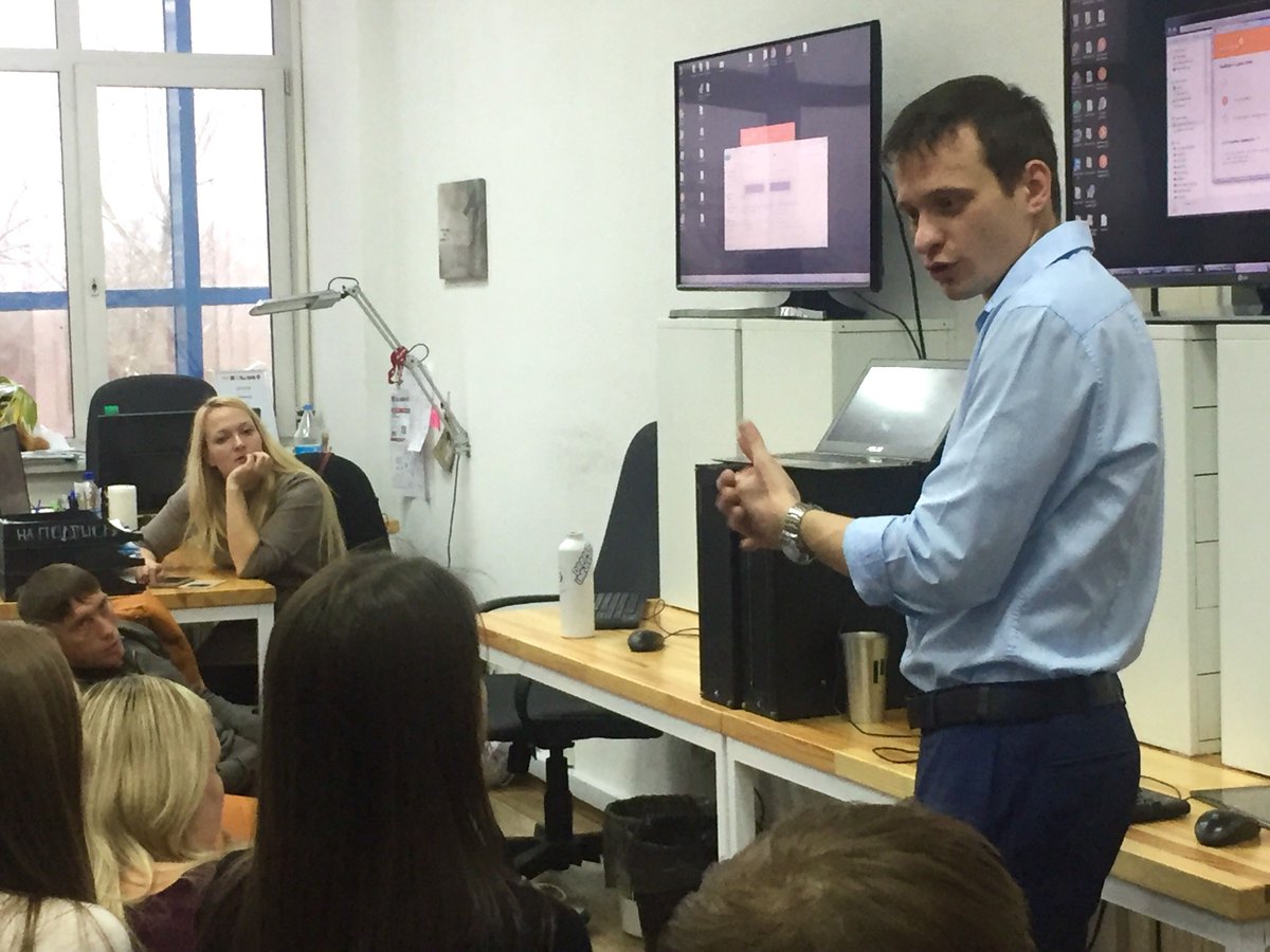 macroscop's tweet photo. Artem Razumkov, CEO Macroscop is showing how our developers and end-users validate the hypothesis jointly. Great collaboration! https://t.co/a7r2pRB8Vw