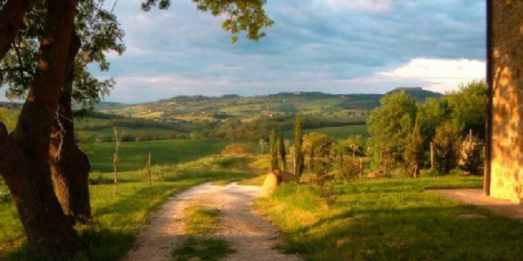 Hai voglia di scoprire la #Toscana? Tutti i nostri agriturismi per te! #Toprural goo.gl/tGrMzX