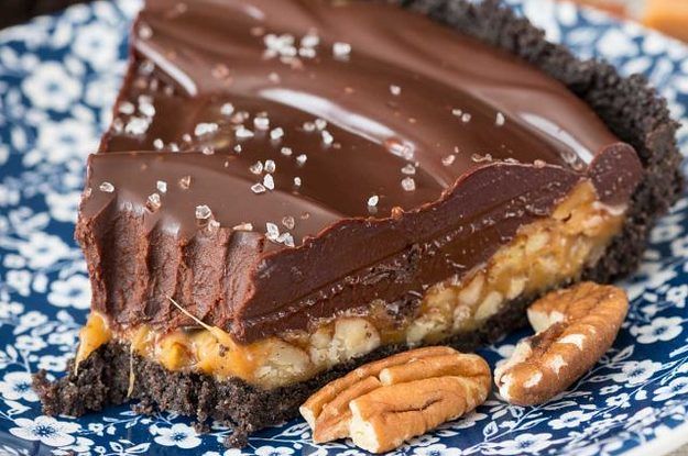 19 Chocolate Pies To Make For Your Next Holiday Party buff.ly/2h1Mv3V