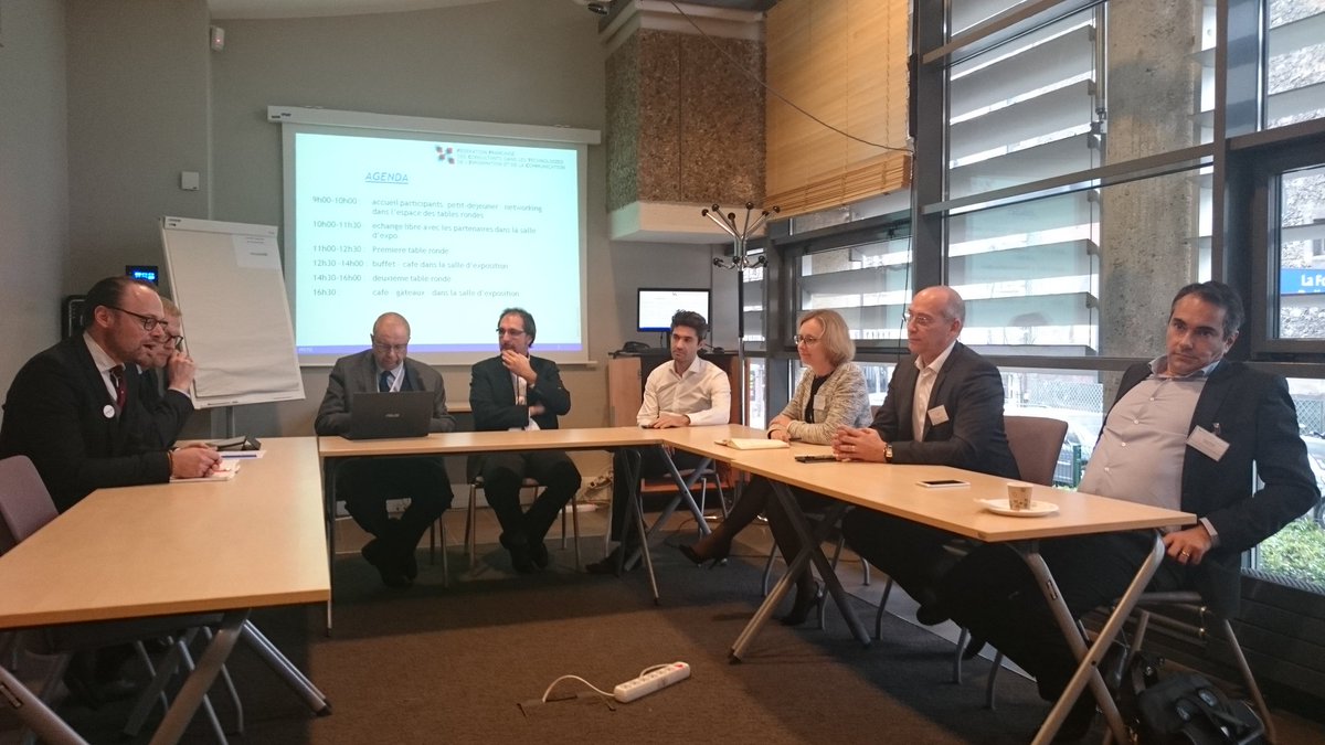 Duvalfra's tweet photo. .@IDIoT_Notes evoque les approches #Cloud Hybride et #Mobilité @Mitel_FR lors de la table ronde #FFCTIC https://t.co/yvSpIuRj66