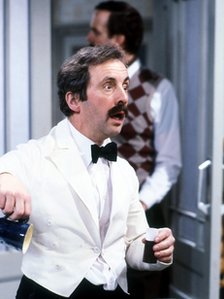 piersmorgan's tweet photo. Very sad to hear about #AndrewSachs - a true comedy legend &amp; great actor. 
Thinking of you @johnrsachs &amp; all the family. RIP. https://t.co/xAywK9Pmt5