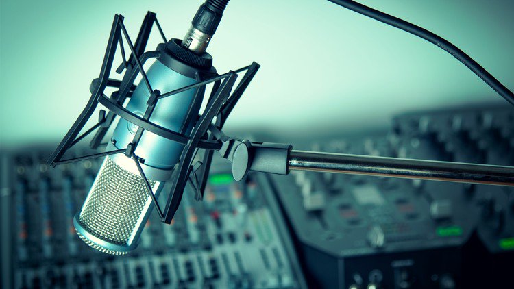 KatNeocleous's tweet photo. @LGR1033 #LigoPrinToMesimeri #OnAir #RightNOW #TuneIn #Modern #Greek #Hits #GettingReadyForTheWeekend https://t.co/B58mLtbpyY