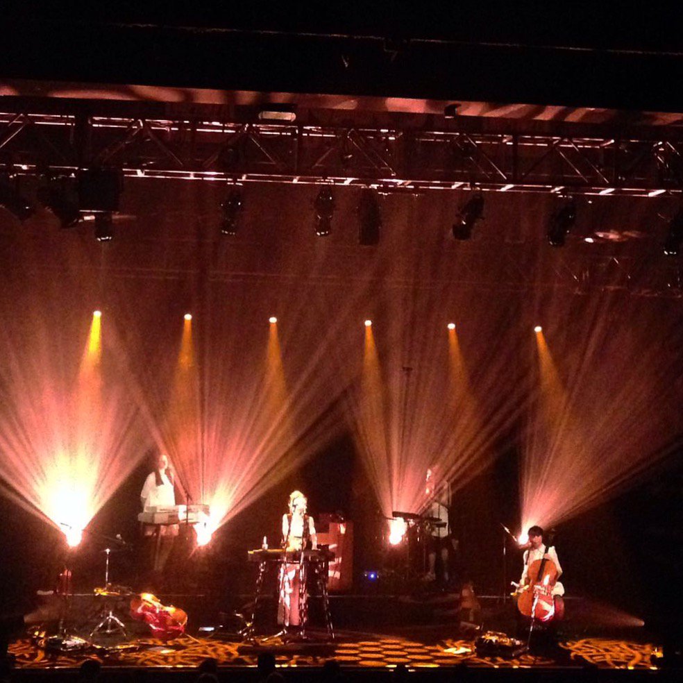 BernieDivilment's tweet photo. Floating about ethereally today after incredible performance @Vicar_Street from @agnesobel last night ❤️❤️ #agnesobel #piasrecordings https://t.co/5EIoUdQEF8
